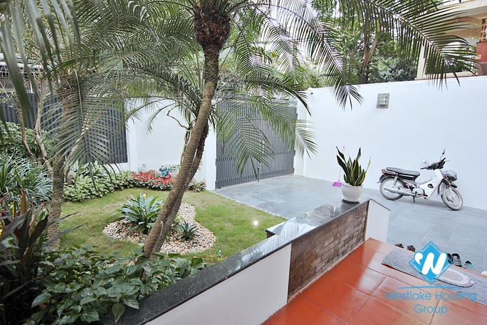Mordern beautiful house with a super lovey backyard for rent in Tay Ho, Hanoi